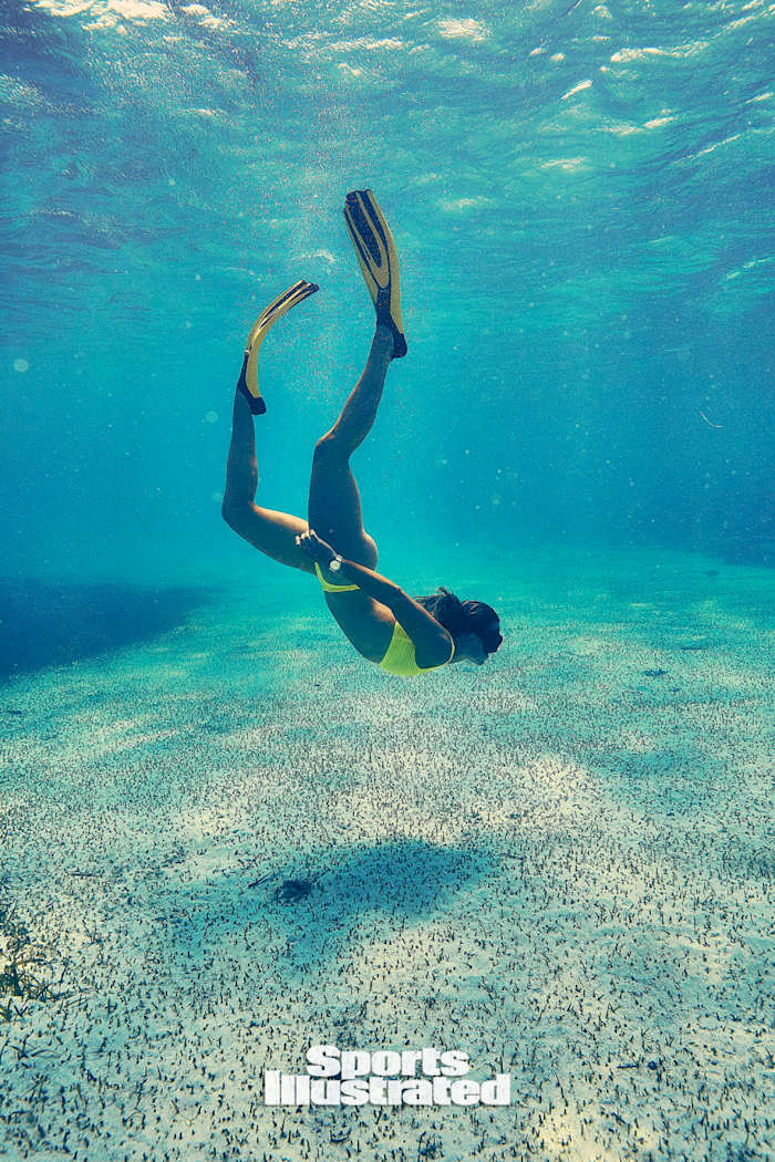 x163220_tk2_00025wmweb